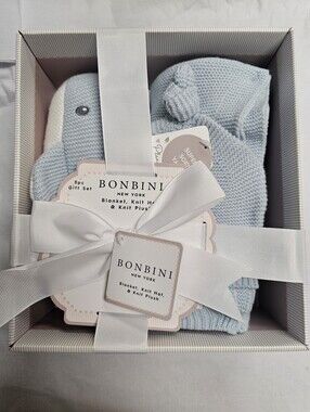 BonBini Knitted Plush Whale Hat Blanket Baby Gift Set - Light Blue
